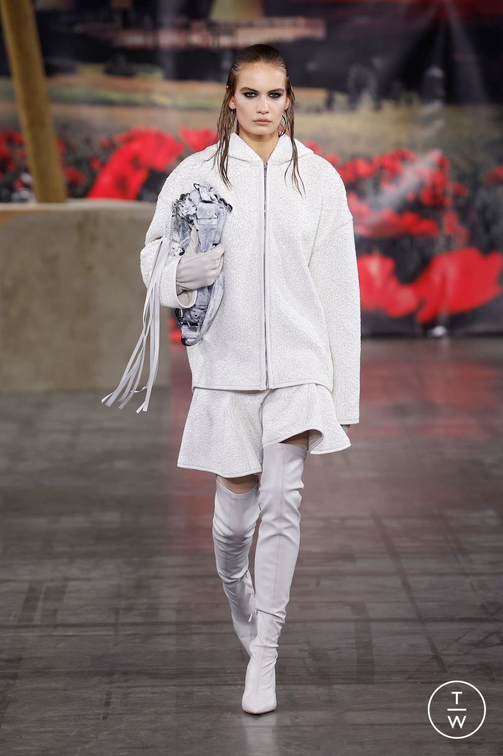 Fashion Week Paris Fall/Winter 2025 look 16 de la collection 032c menswear