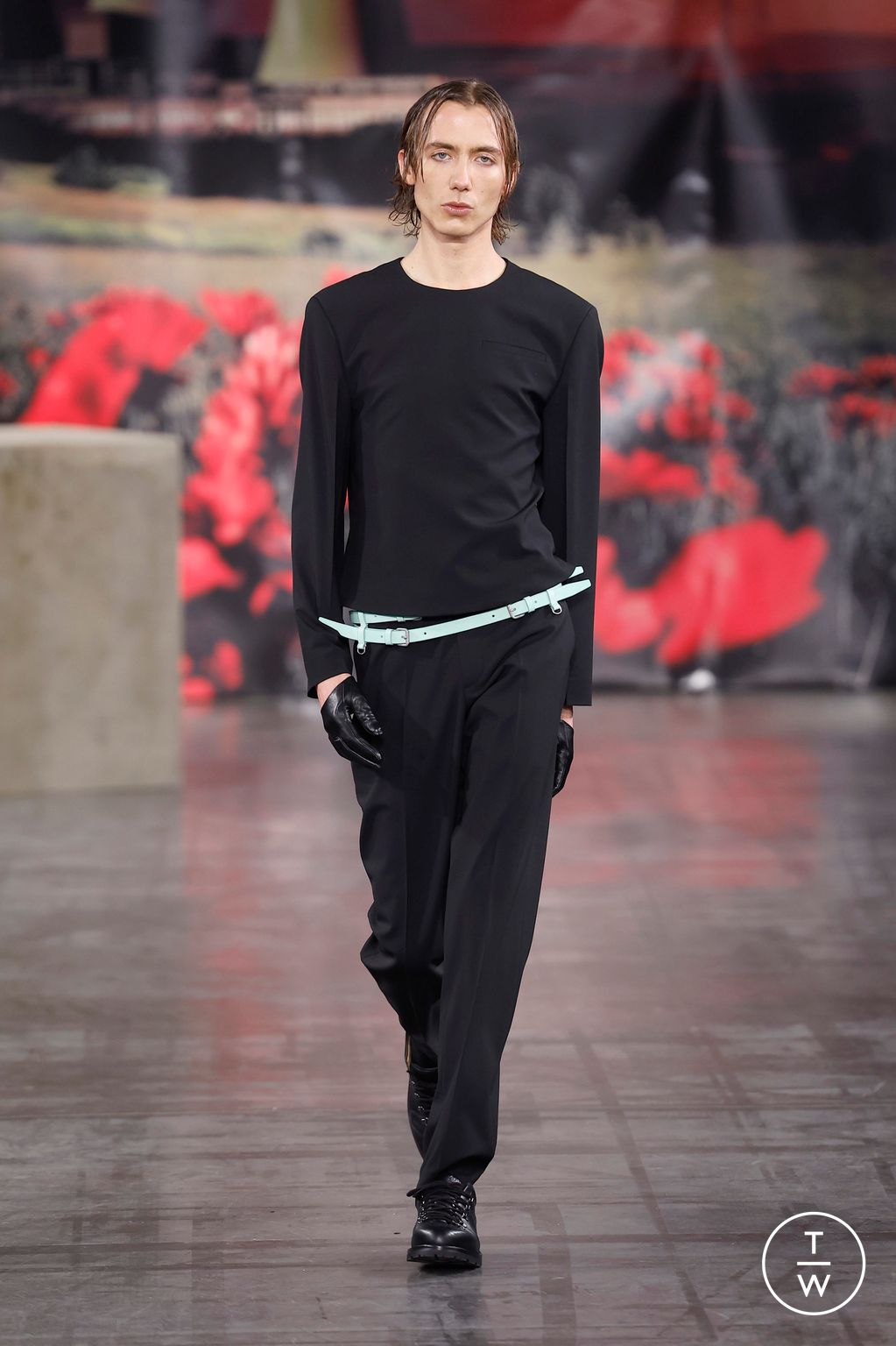 Fashion Week Paris Fall/Winter 2025 look 20 from the 032c collection menswear
