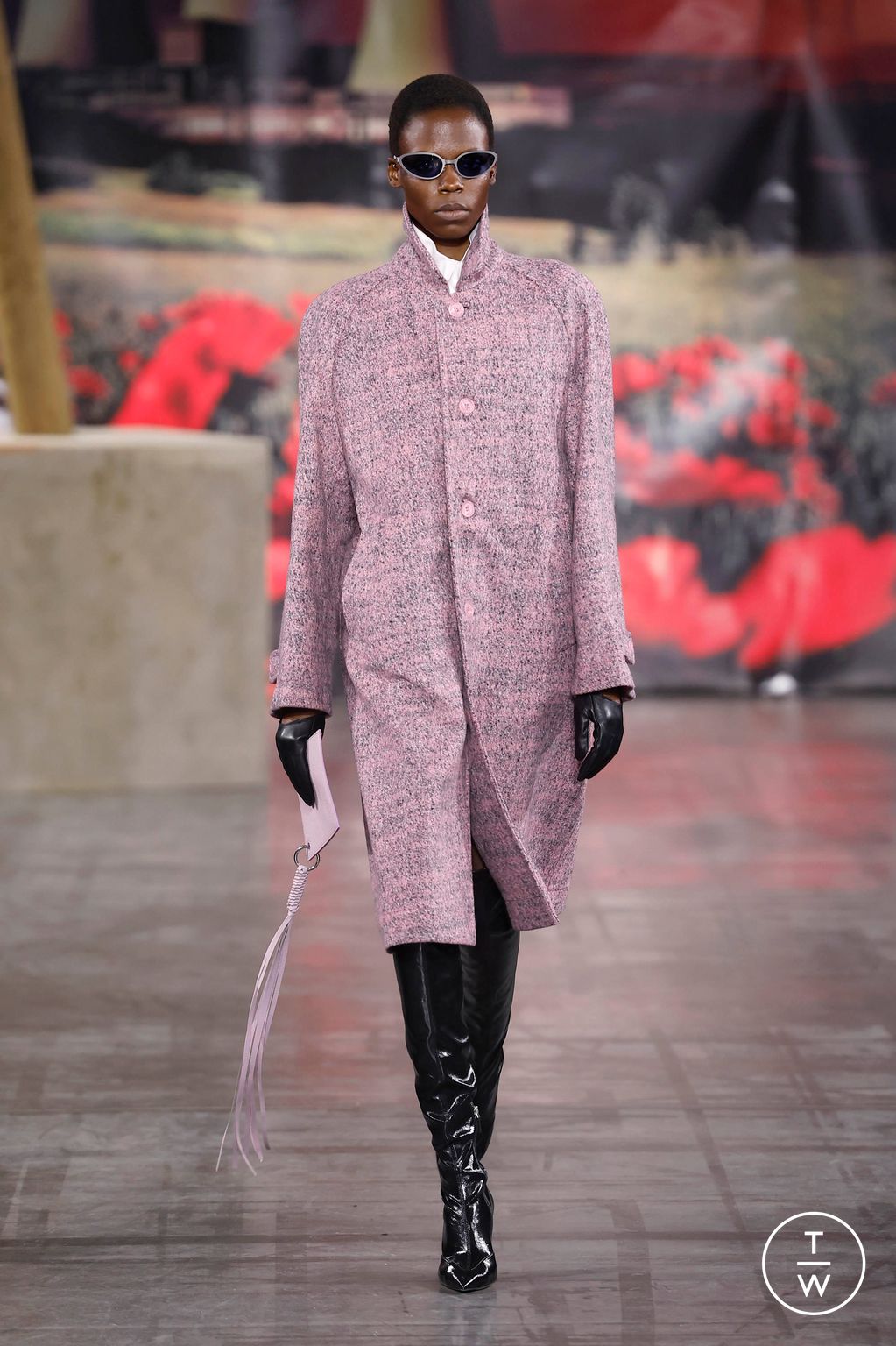 Fashion Week Paris Fall/Winter 2025 look 26 from the 032c collection menswear