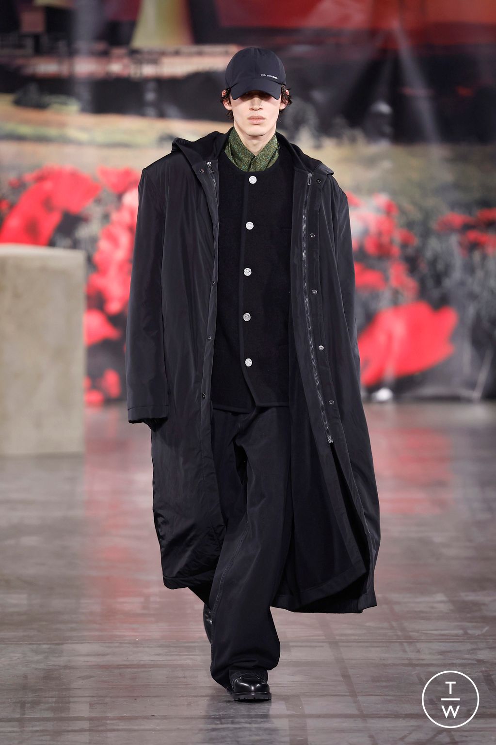 Fashion Week Paris Fall/Winter 2025 look 29 from the 032c collection menswear