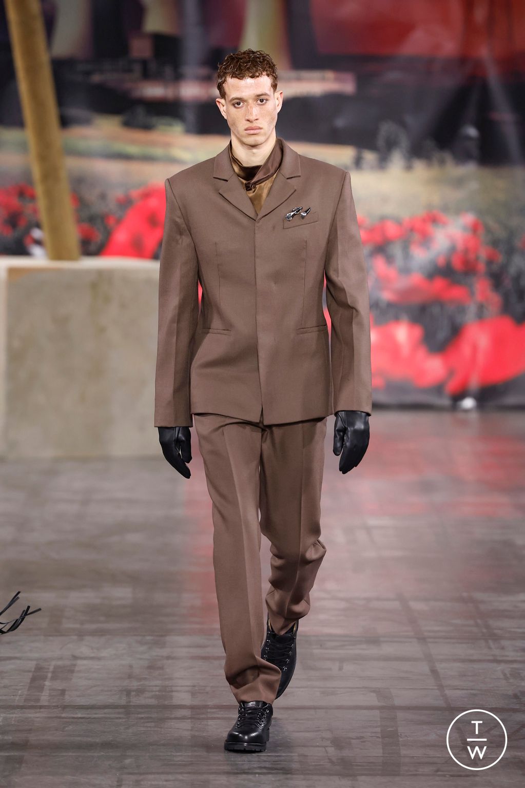 Fashion Week Paris Fall/Winter 2025 look 45 from the 032c collection menswear