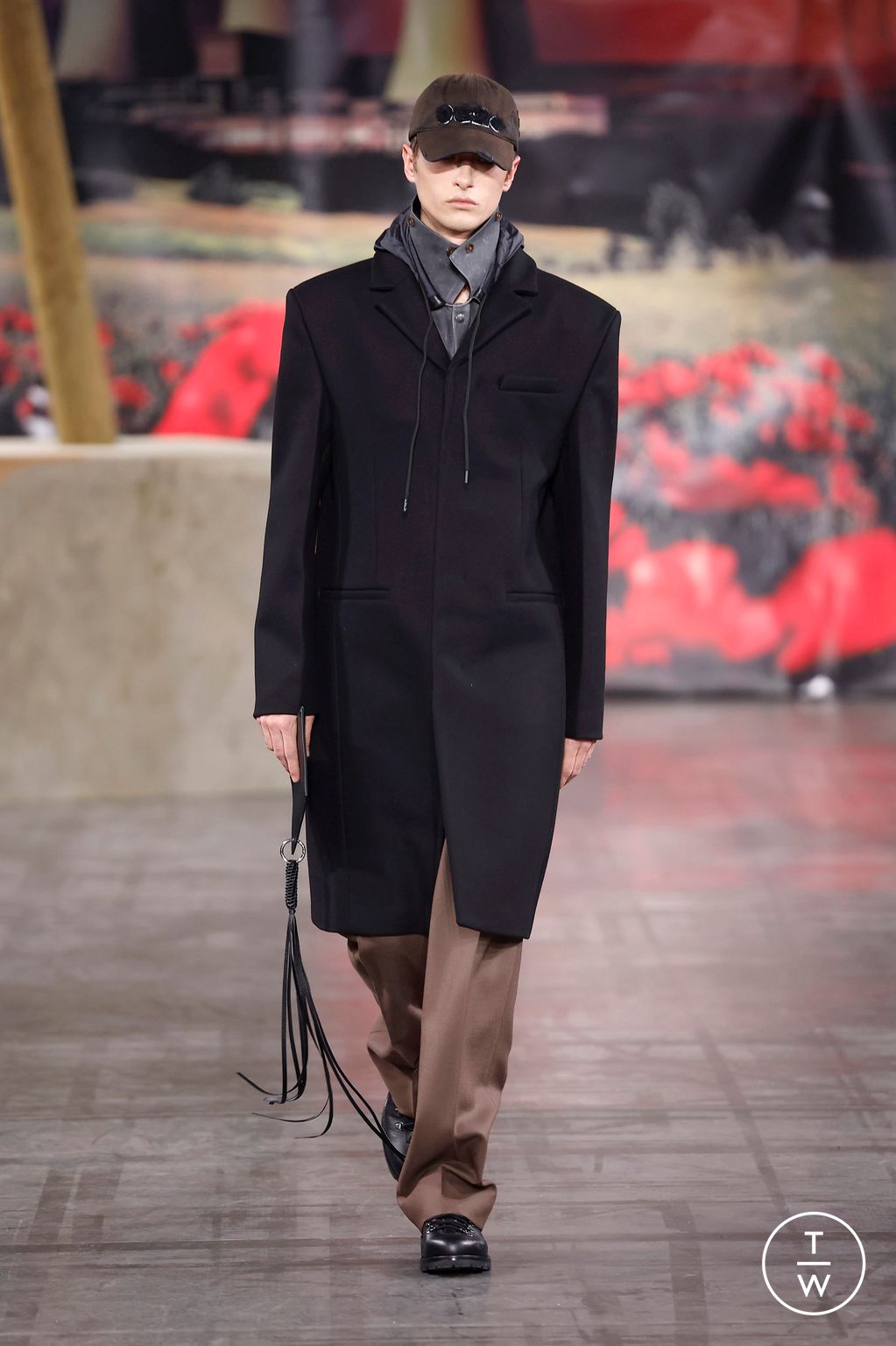 Fashion Week Paris Fall/Winter 2025 look 46 from the 032c collection menswear