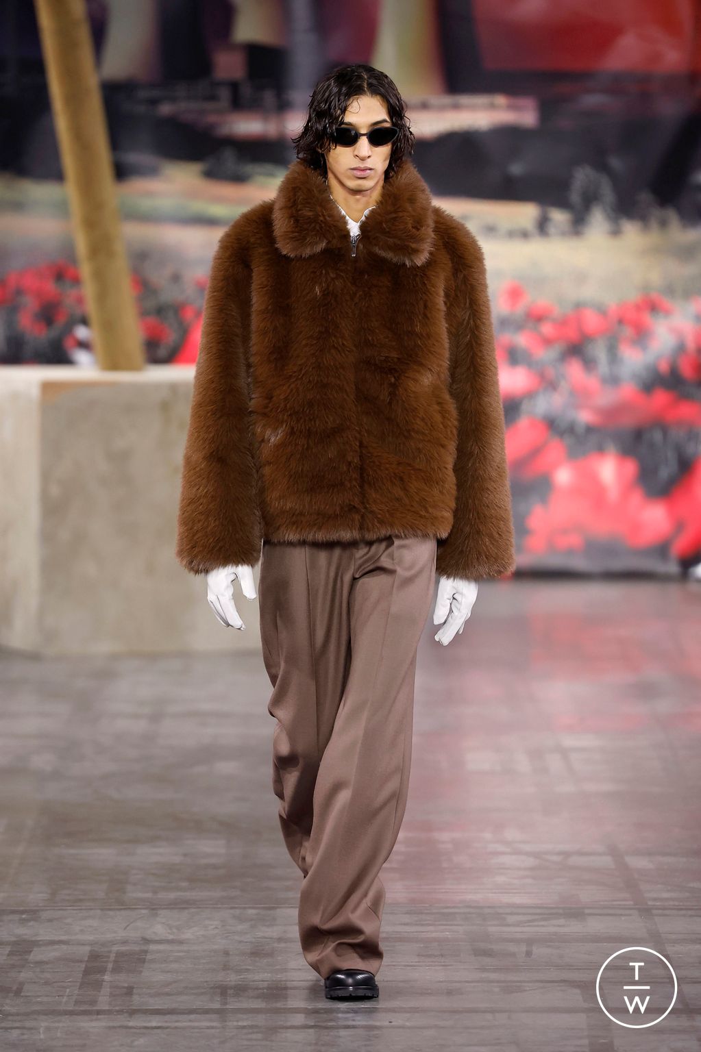 Fashion Week Paris Fall/Winter 2025 look 50 from the 032c collection menswear