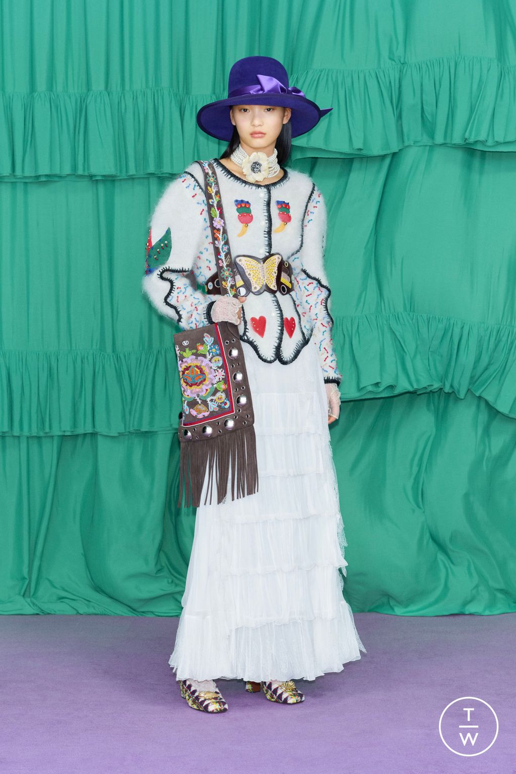 Fashion Week Paris Pre-Fall 2025 look 65 de la collection Valentino womenswear