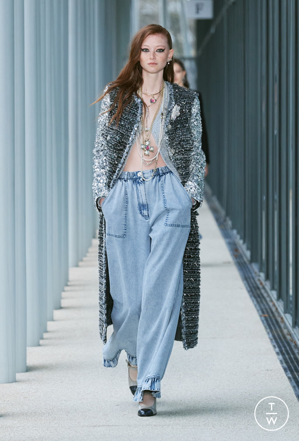 Fashion Week Paris Pre-Fall 2022 look 33 from the Chanel collection 女装