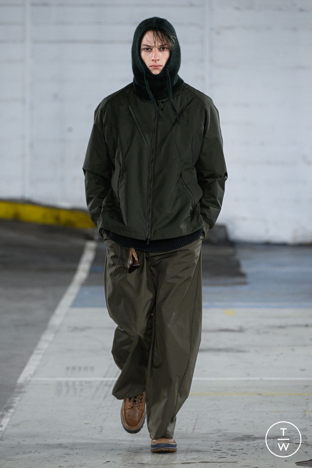 Fashion Week Paris Fall/Winter 2026 look 33 de la collection White Mountaineering menswear