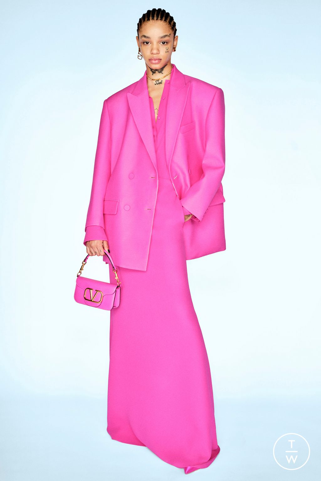 Fashion Week Paris Pre-Fall 2023 look 71 from the Valentino collection womenswear