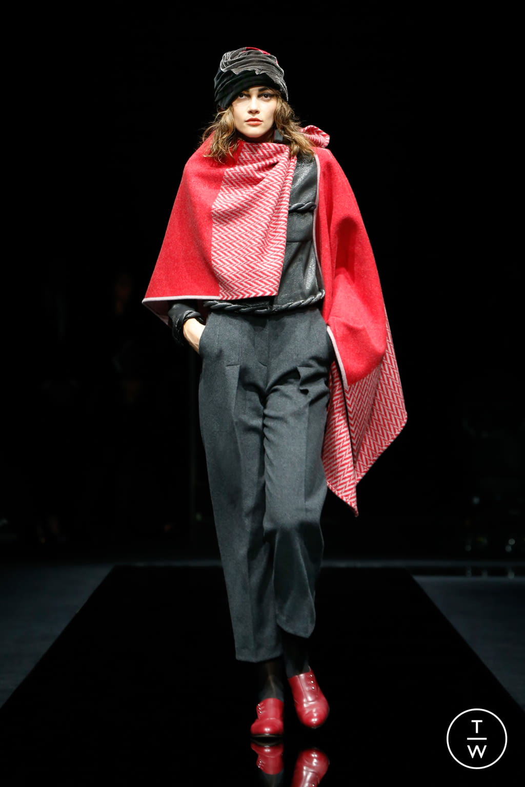 Fashion Week Milan Pre-Fall 2020 look 34 from the Giorgio Armani collection 女装