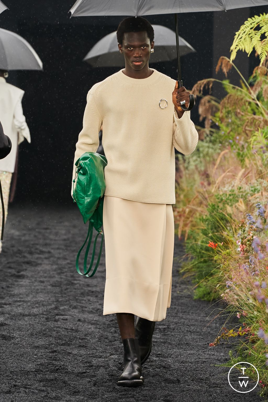 Fashion Week Milan Spring/Summer 2023 look 34 from the Jil Sander collection 女装