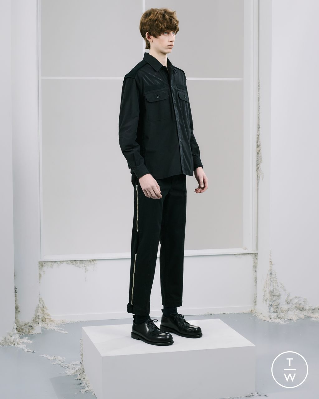 Fashion Week Paris Pre-Fall 2026 look 34 from the Undercover collection menswear