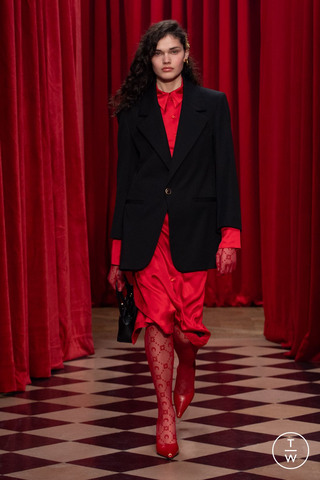 Fashion Week Paris Fall/Winter 2025 look 34 from the Marine Serre collection womenswear