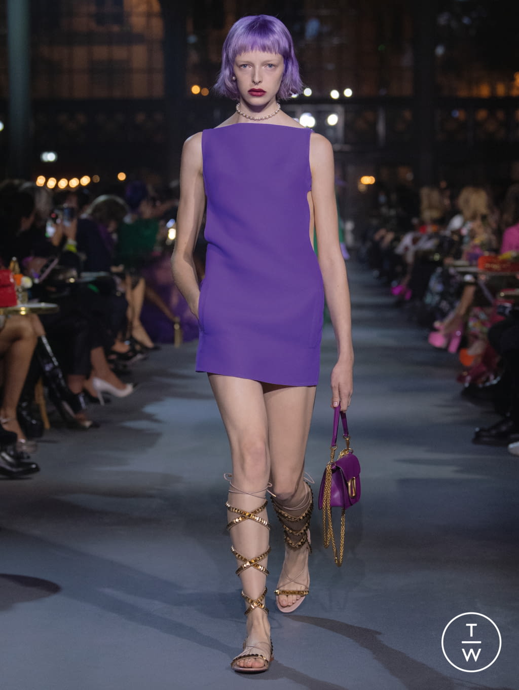 Fashion Week Paris Spring/Summer 2022 look 35 from the Valentino collection 女装