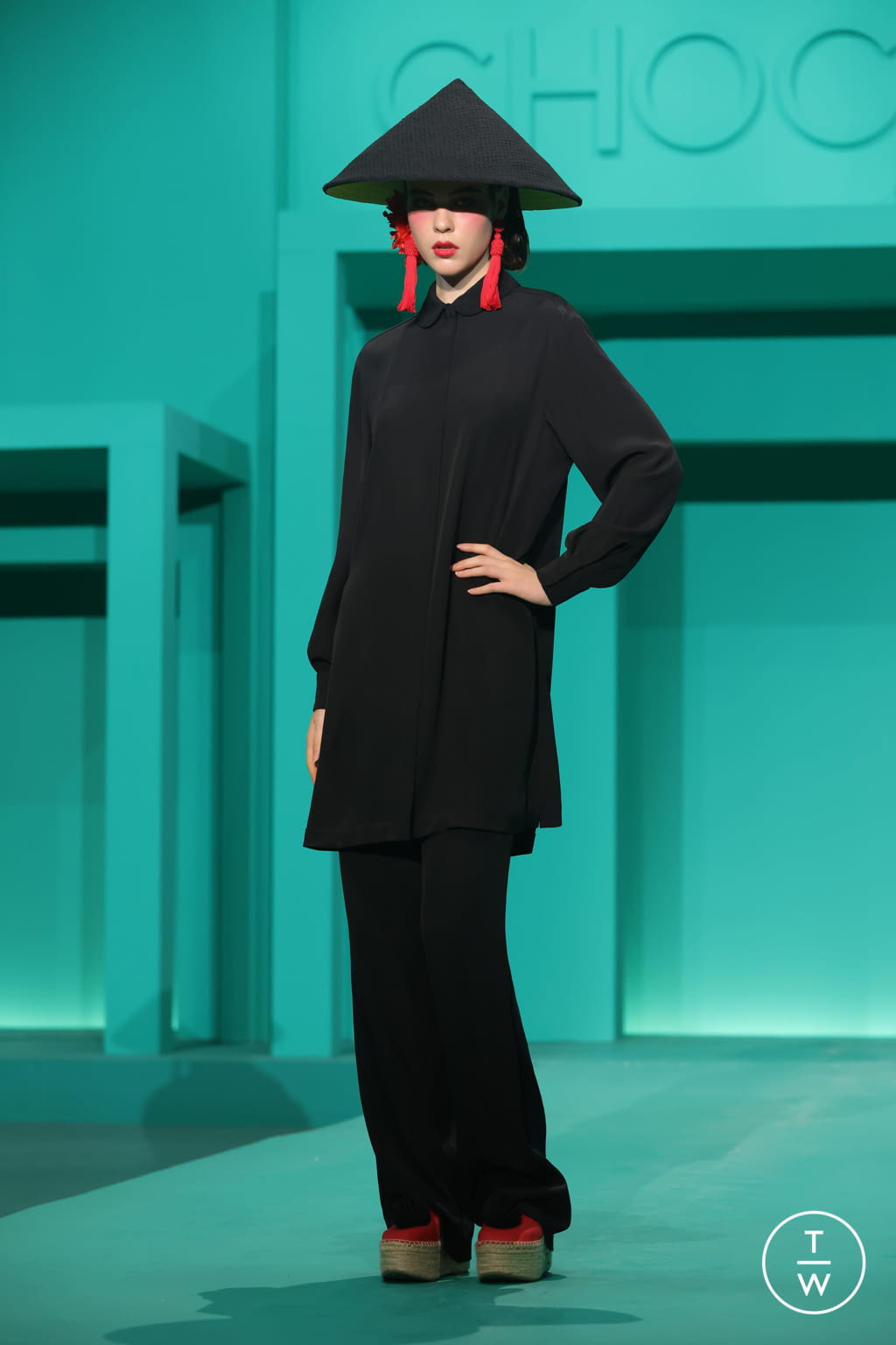 Fashion Week New York Spring/Summer 2022 look 36 from the Chocheng collection womenswear