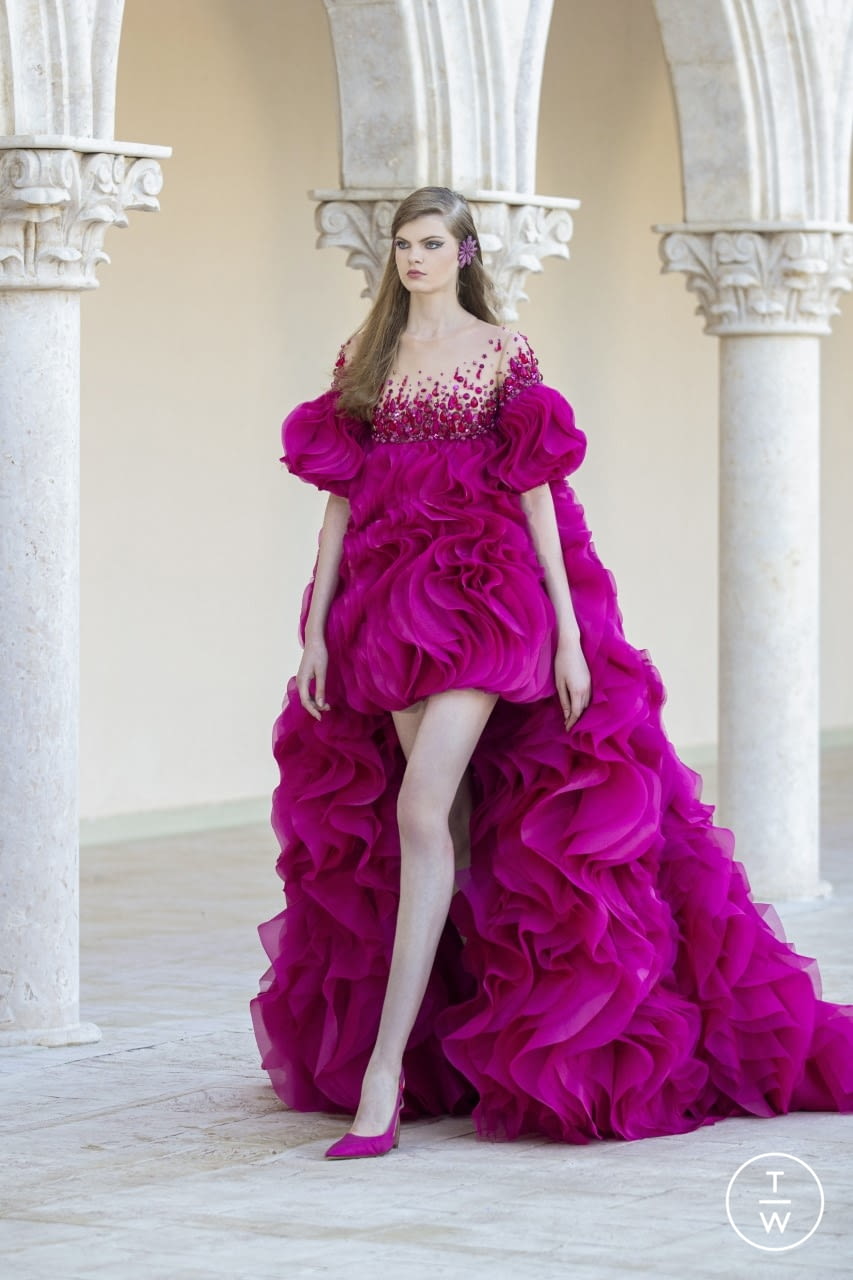 Fashion Week Paris Fall/Winter 2021 look 35 de la collection Georges Hobeika couture