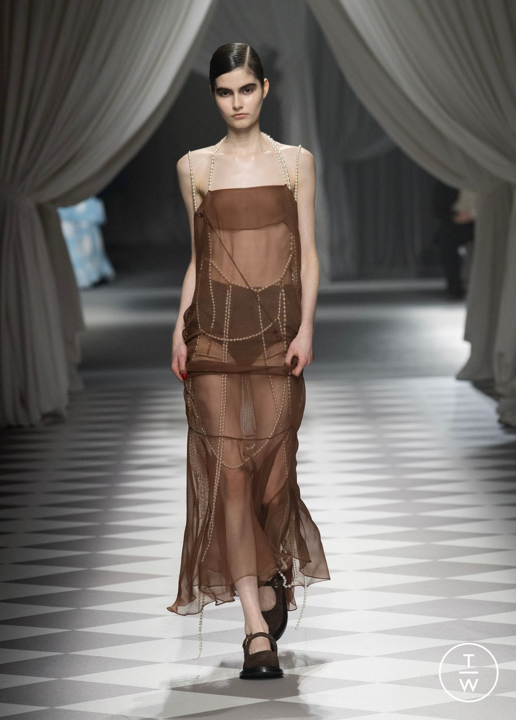 Fashion Week Milan Fall/Winter 2024 look 36 de la collection Moschino womenswear