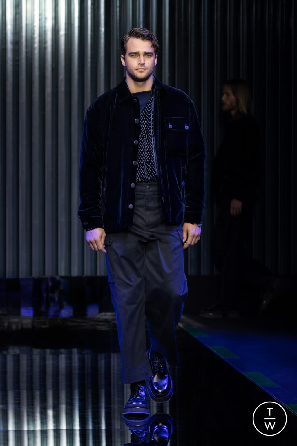 Fashion Week Milan Fall/Winter 2022 look 36 from the Giorgio Armani collection 女装