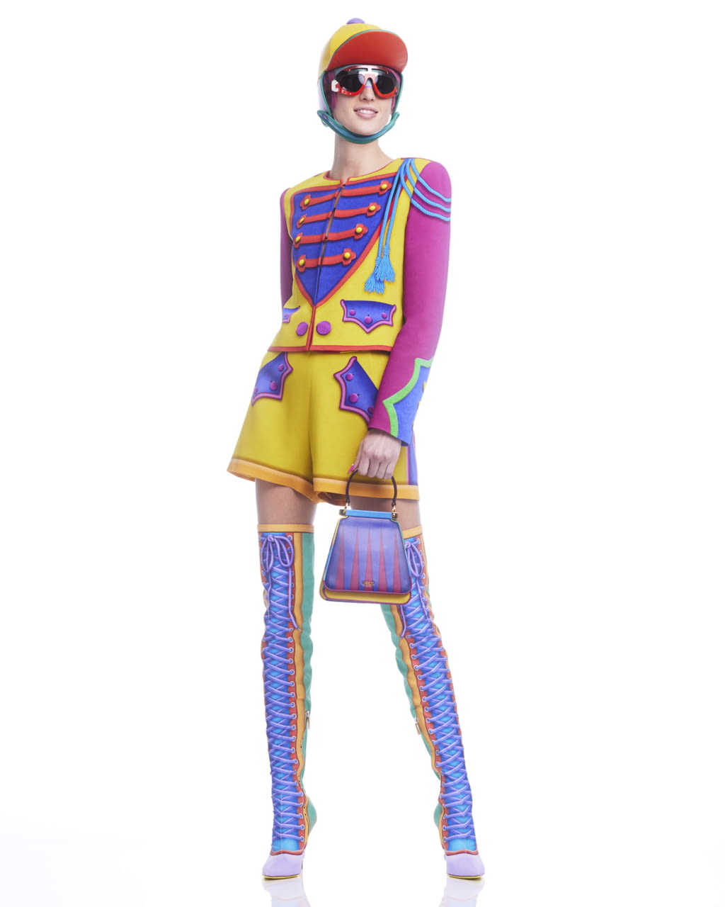 Fashion Week New York Pre-Fall 2022 look 36 from the Moschino collection womenswear