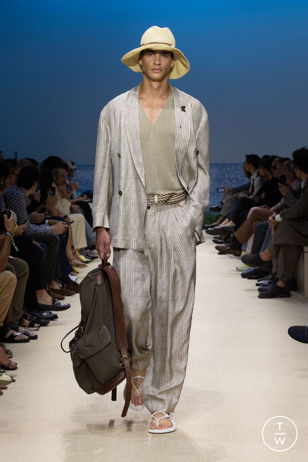 Fashion Week Milan Spring/Summer 2026 look 36 from the Giorgio Armani collection menswear