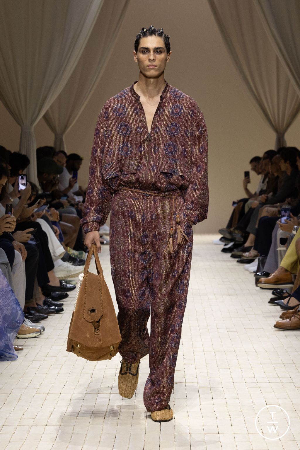 Fashion Week Milan Spring/Summer 2026 look 37 de la collection Emporio Armani menswear