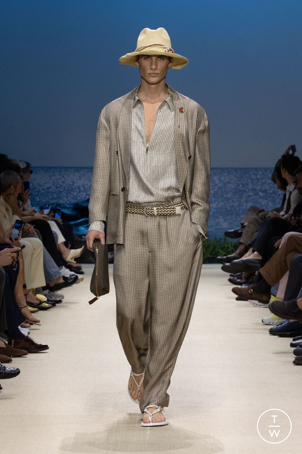 Fashion Week Milan Spring/Summer 2026 look 37 de la collection Giorgio Armani menswear