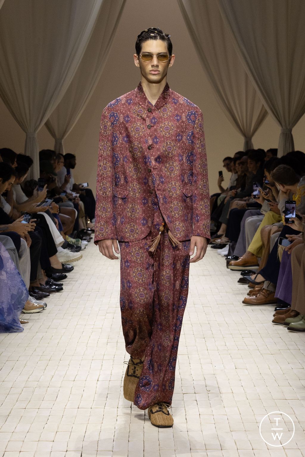 Fashion Week Milan Spring/Summer 2026 look 38 de la collection Emporio Armani menswear