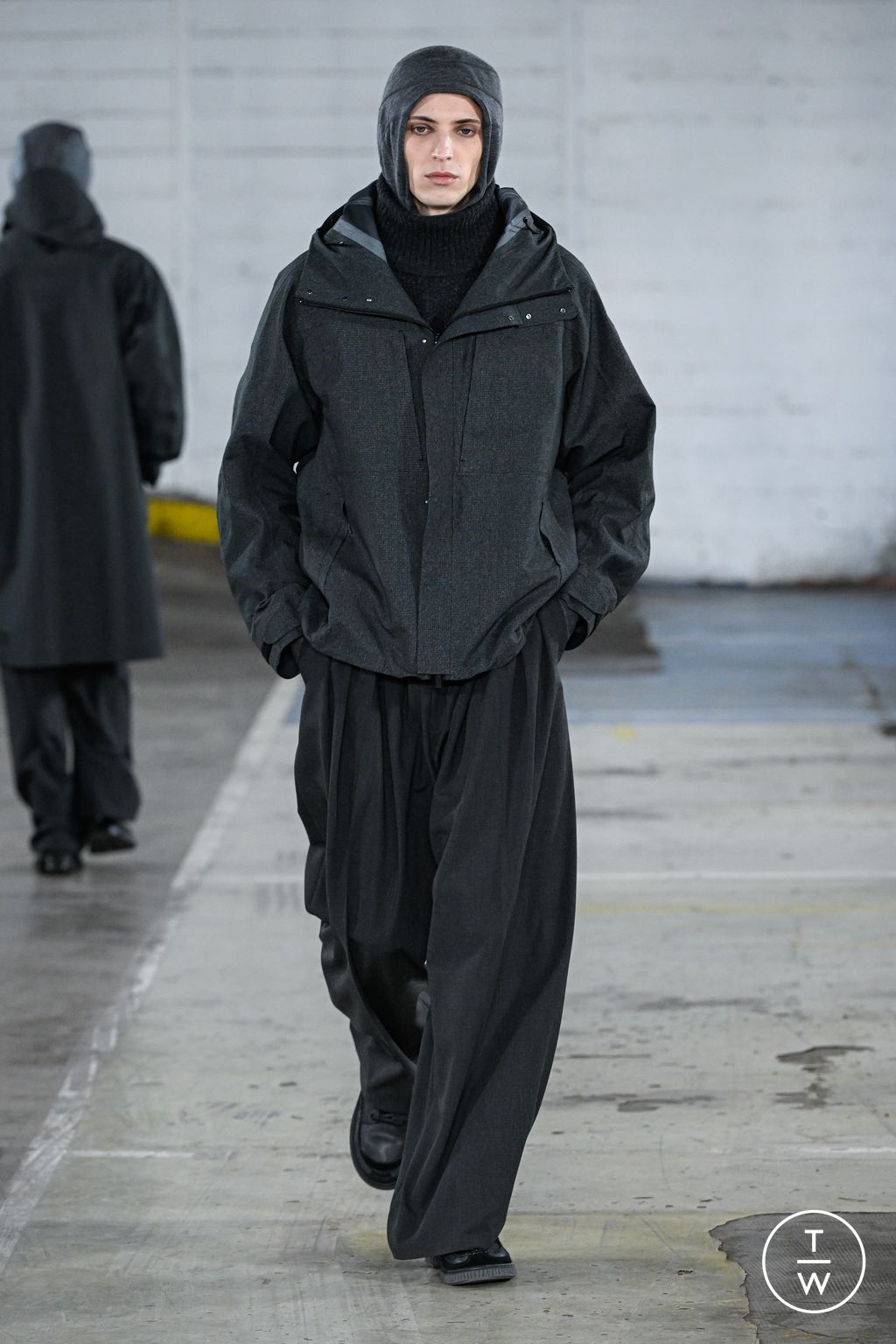 Fashion Week Paris Fall/Winter 2026 look 38 from the White Mountaineering collection menswear