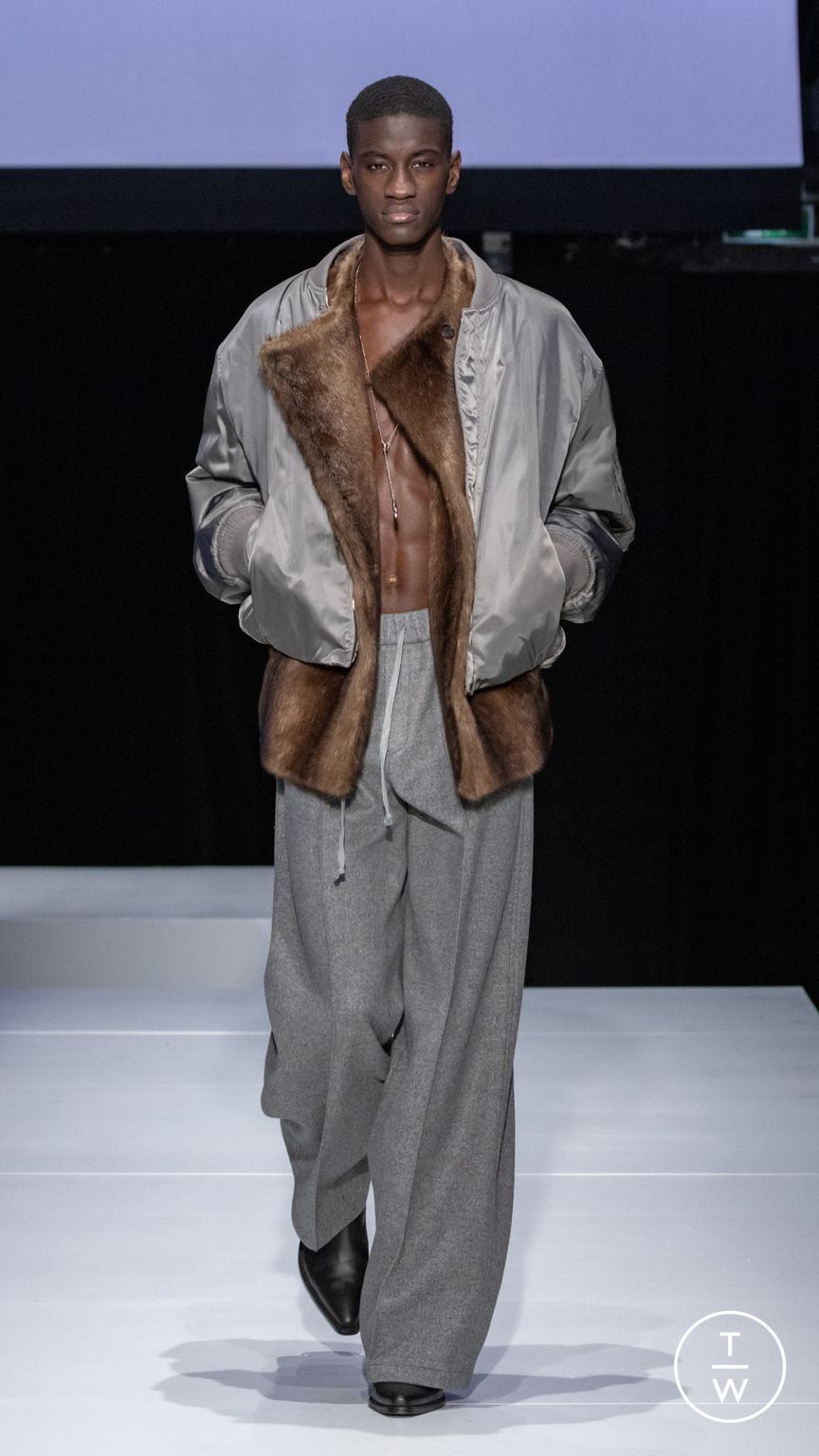 Fashion Week Paris Fall/Winter 2024 look 38 from the System Studios collection menswear