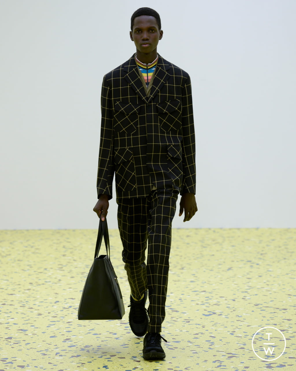 Fashion Week Paris Spring/Summer 2022 look 38 from the Paul Smith collection menswear