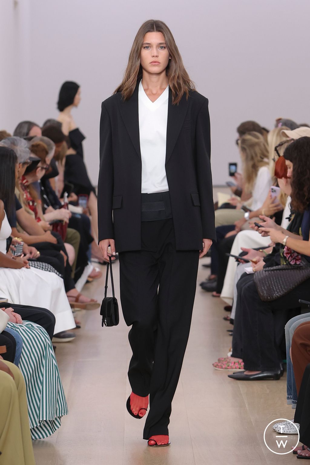 Fashion Week New York Spring/Summer 2024 look 38 from the Proenza Schouler collection womenswear