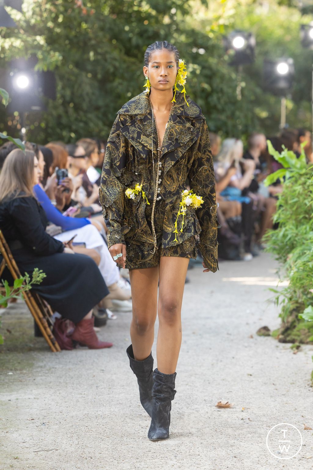 Fashion Week London Spring/Summer 2024 look 39 from the MITHRIDATE collection womenswear