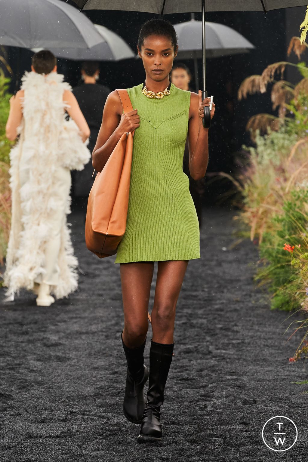 Fashion Week Milan Spring/Summer 2023 look 39 de la collection Jil Sander womenswear