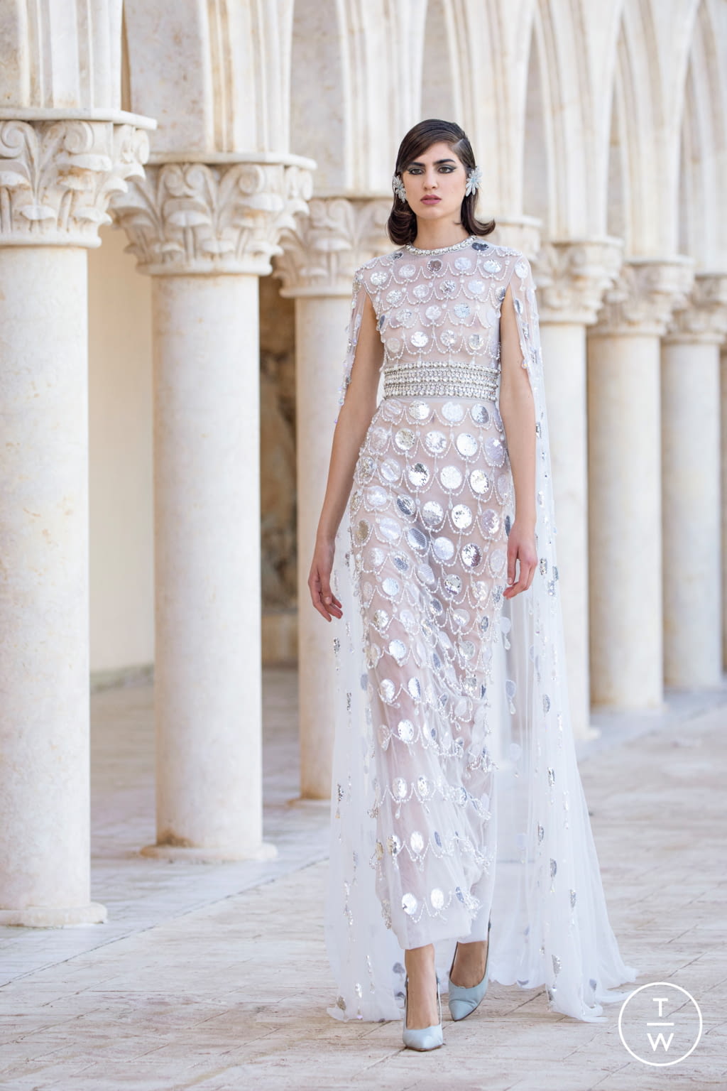 Fashion Week Paris Fall/Winter 2021 look 39 from the Georges Hobeika collection couture