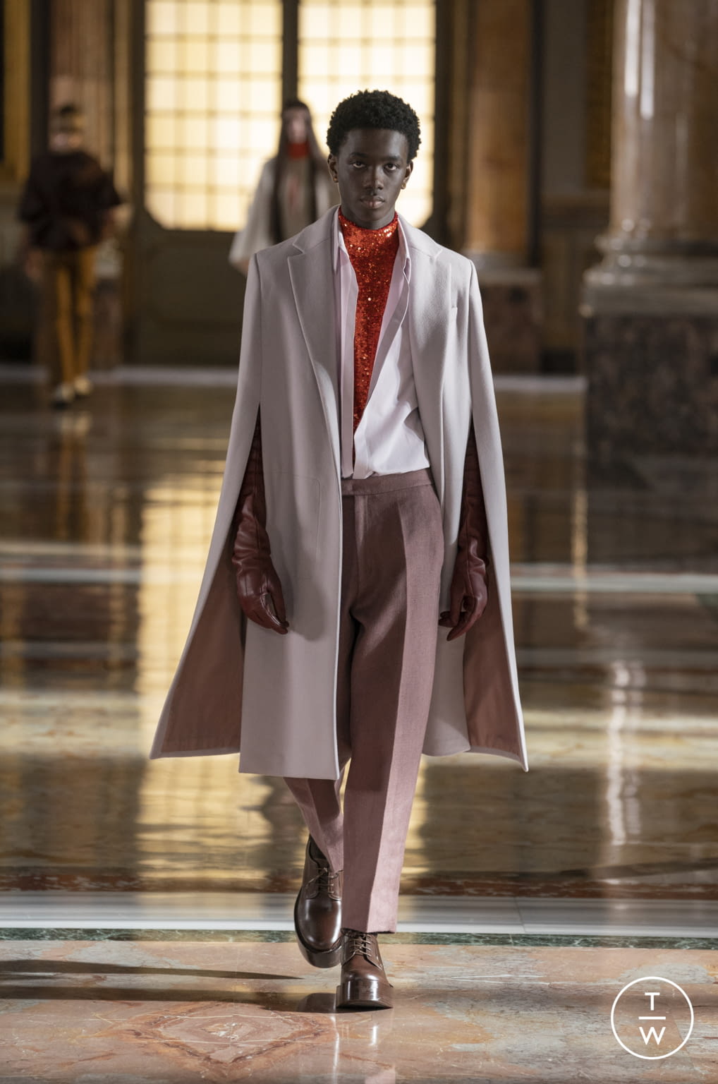 Fashion Week Paris Spring/Summer 2021 look 39 from the Valentino collection couture