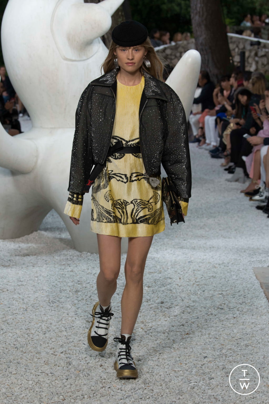 Fashion Week Paris Resort 2019 look 39 from the Louis Vuitton collection womenswear