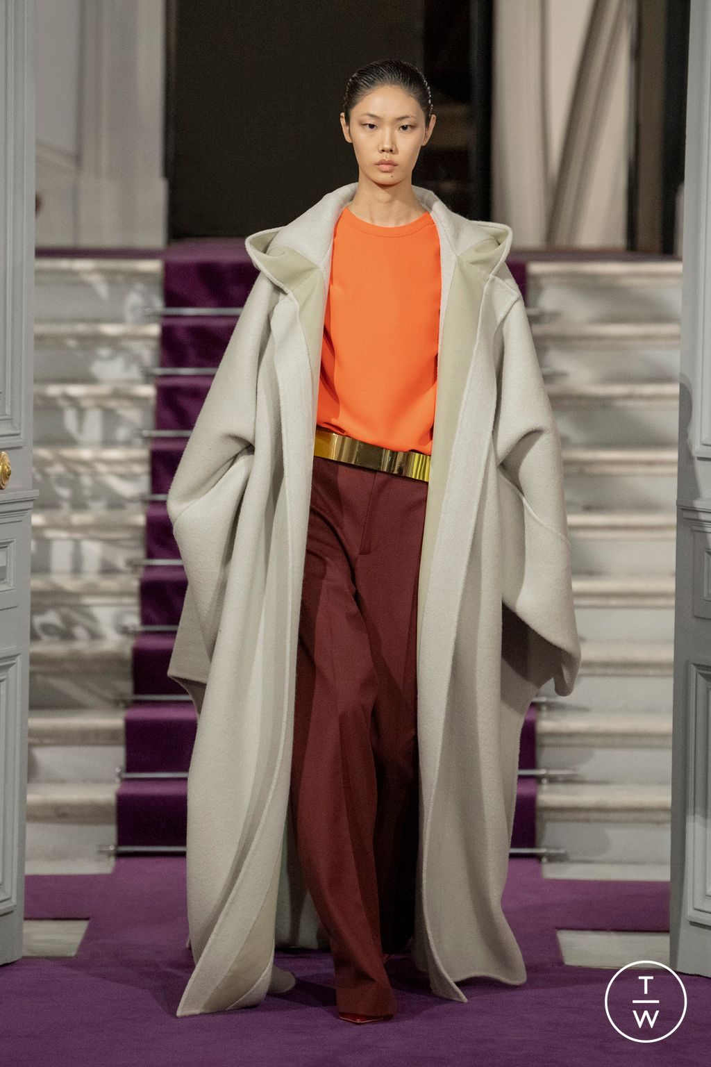 Fashion Week Paris Spring/Summer 2024 look 39 from the Valentino collection couture