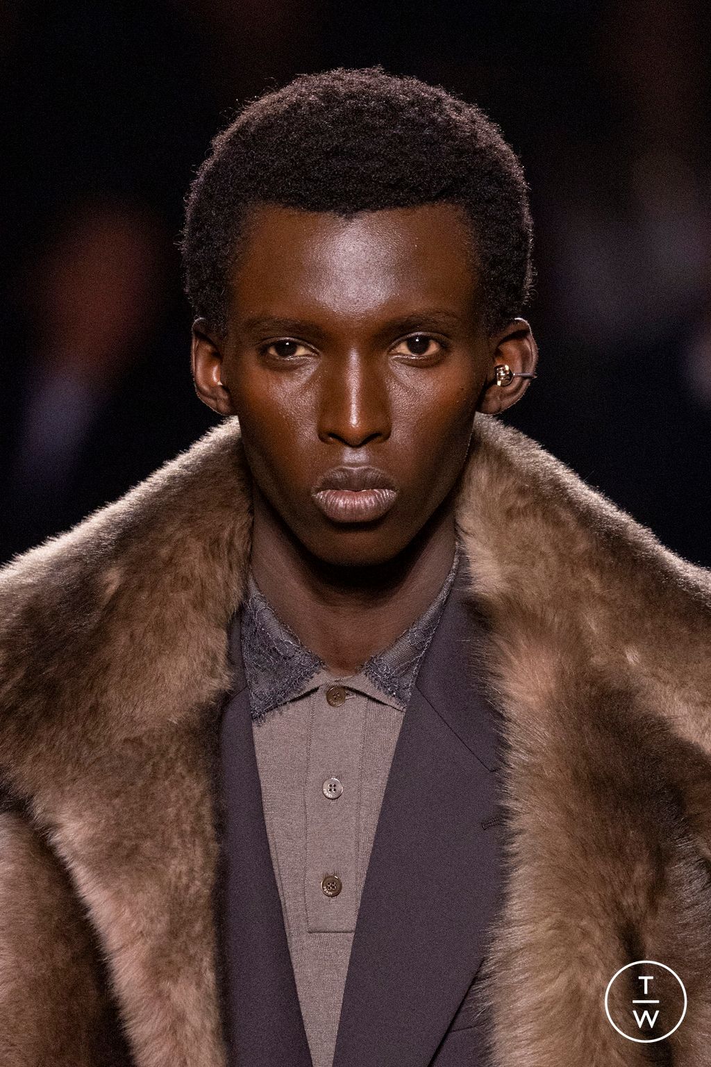 Fashion Week Milan Fall/Winter 2025 look 8 from the Fendi collection 女装配饰