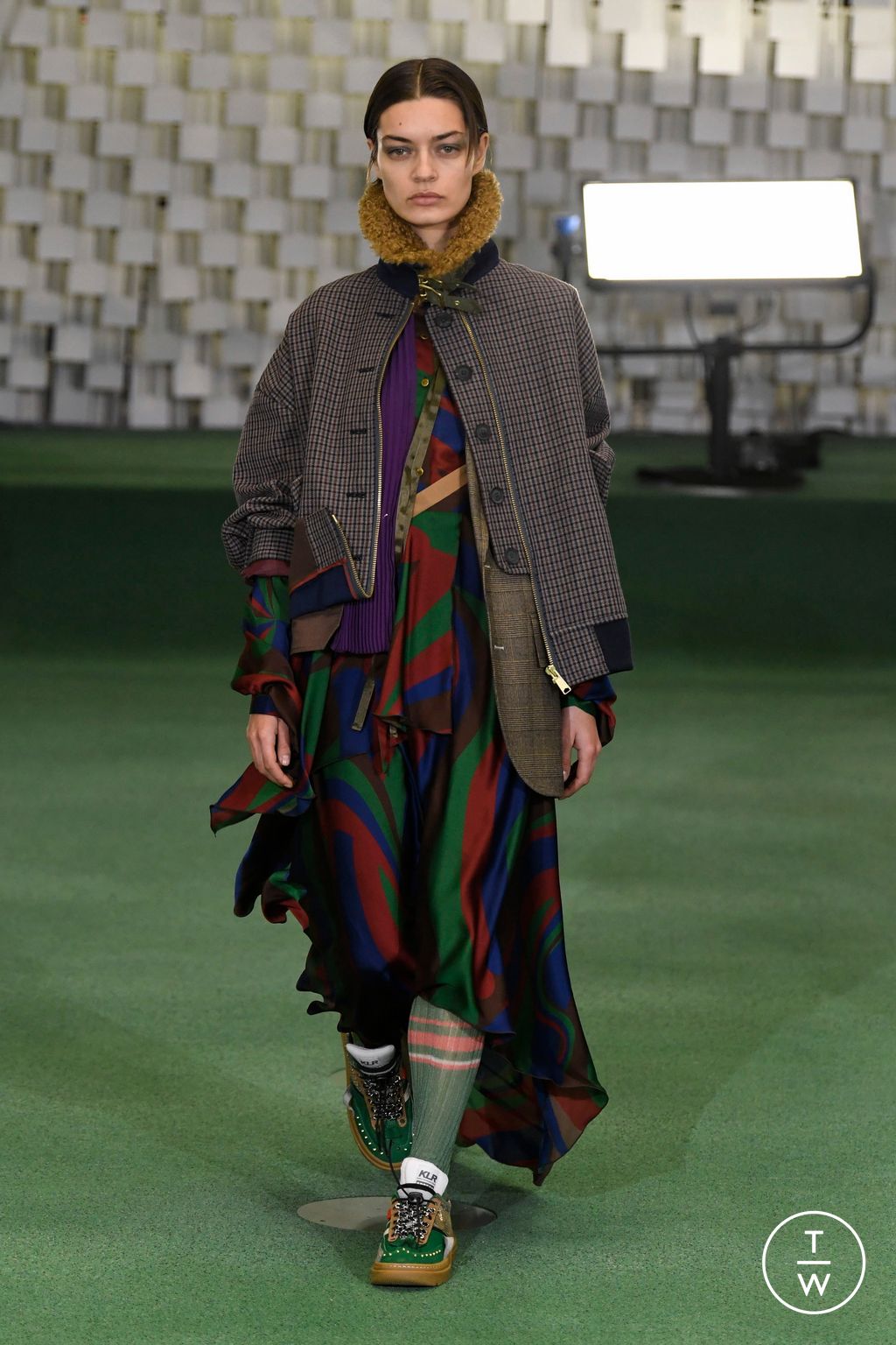 Fashion Week Paris Fall/Winter 2023 look 33 from the Kolor collection menswear