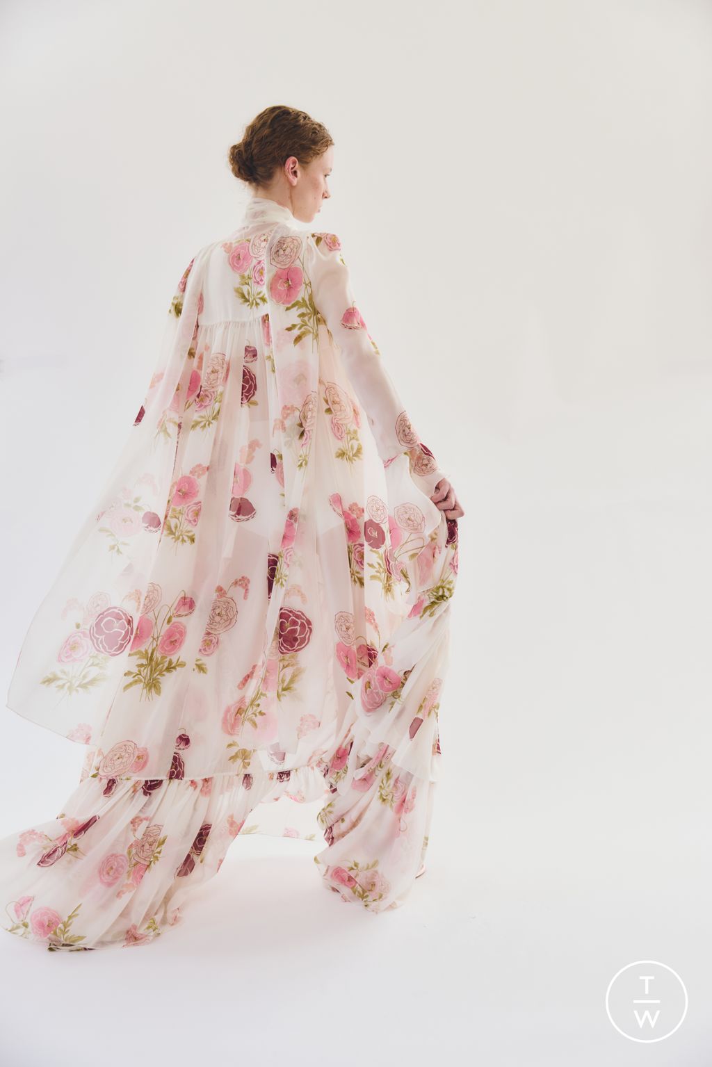 Fashion Week Paris Resort 2026 look 3 from the Giambattista Valli collection womenswear