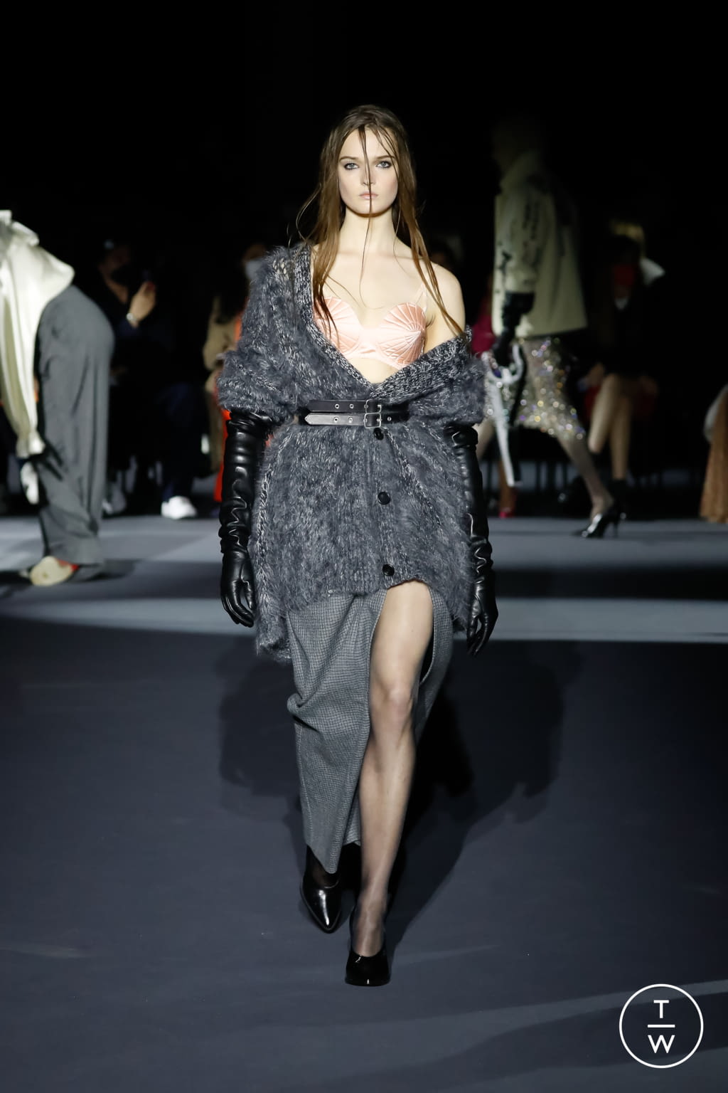 Fashion Week Milan Fall/Winter 2022 look 4 de la collection Philosophy di Lorenzo Serafini womenswear