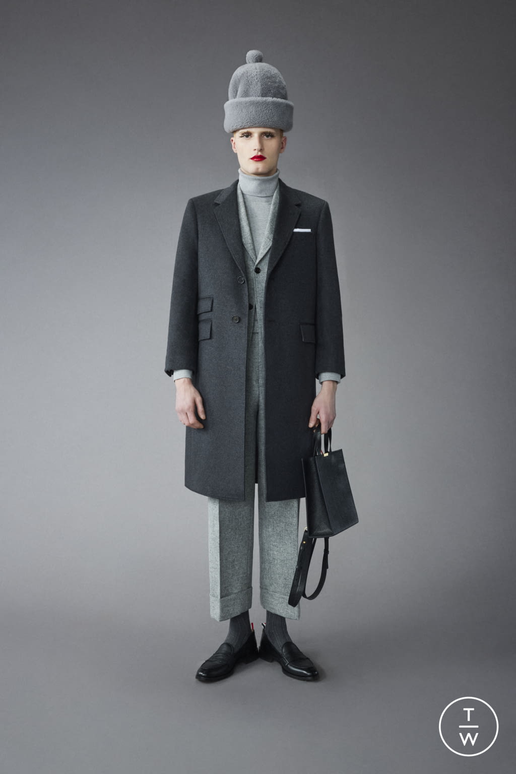 Fashion Week Paris Pre-Fall 2022 look 5 from the Thom Browne collection menswear