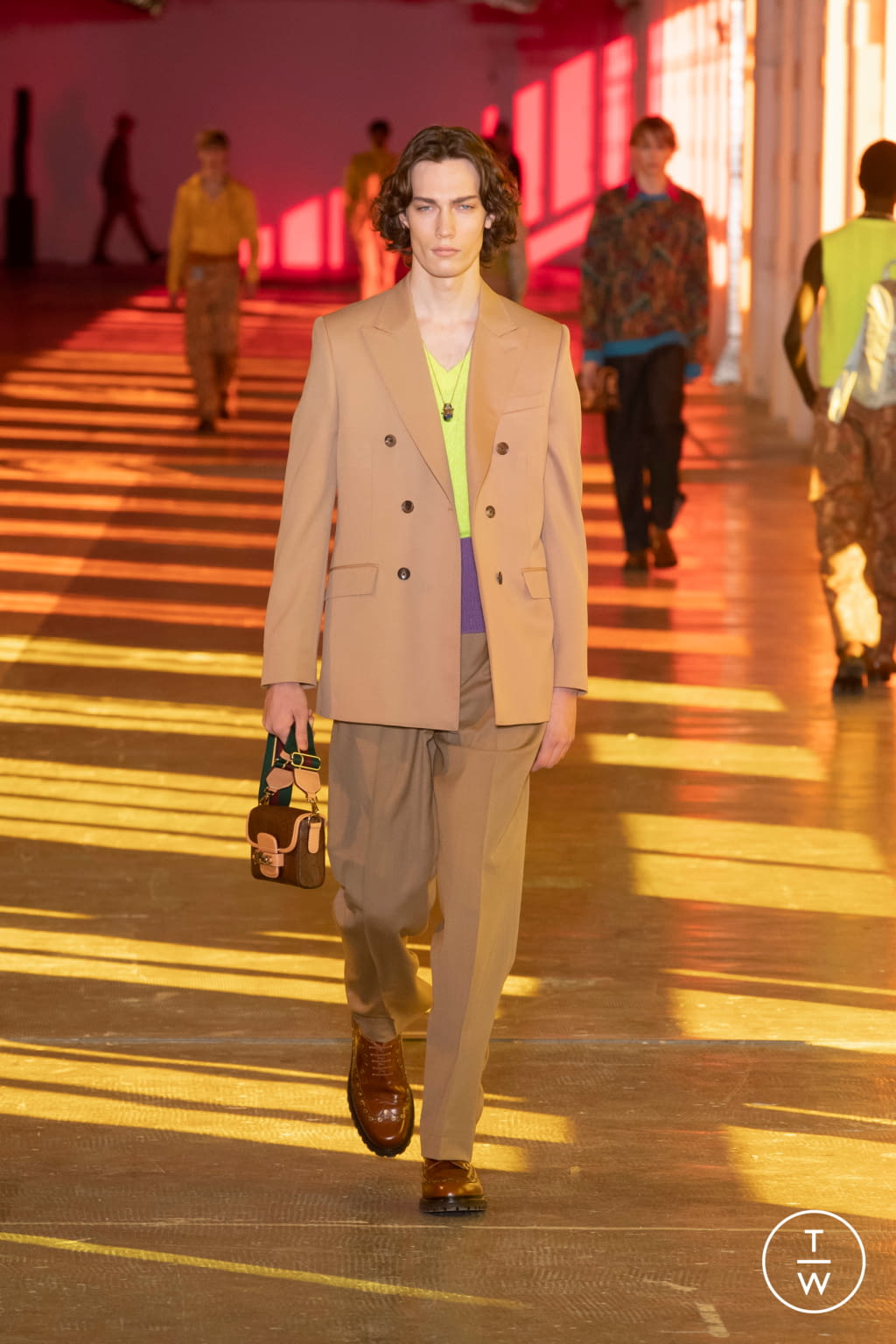Fashion Week Milan Fall/Winter 2021 look 4 from the Etro collection 男装