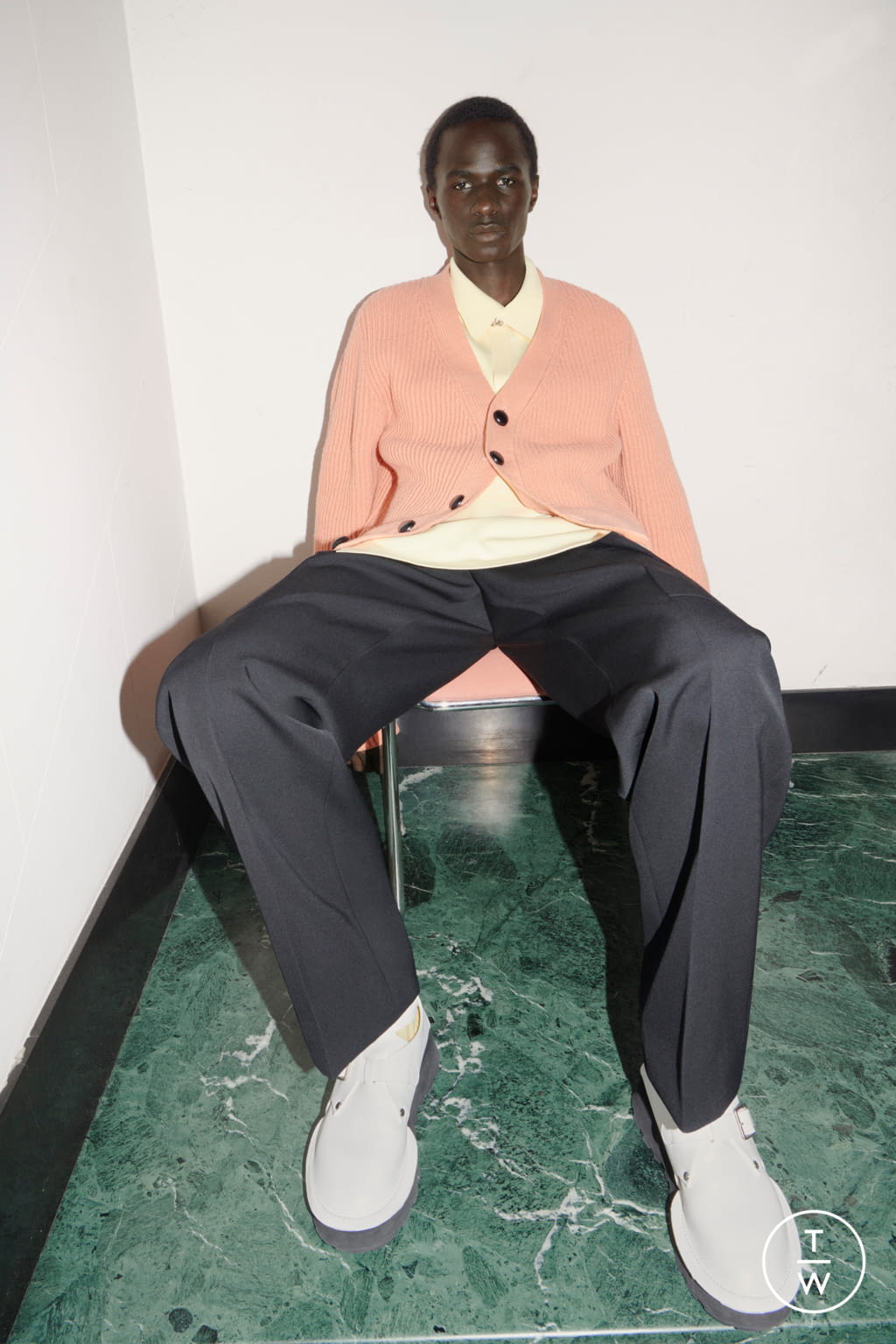 Fashion Week Paris Spring/Summer 2022 look 4 from the Jil Sander collection 男装