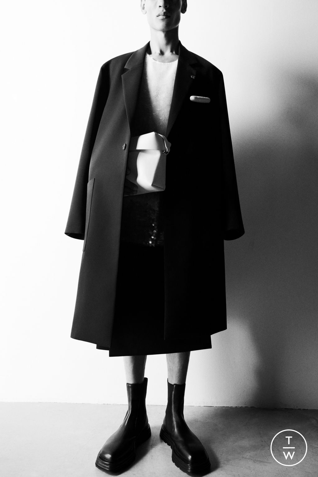 Fashion Week Milan Resort 2023 look 4 from the Jil Sander collection menswear