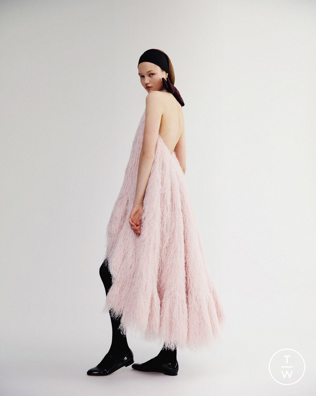 Fashion Week New York Resort 2025 look 4 from the AKNVAS collection womenswear
