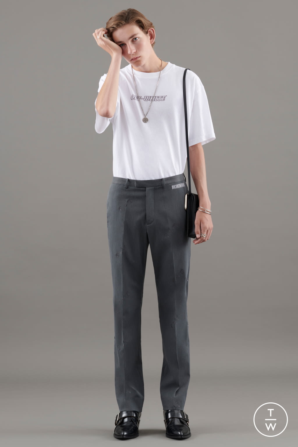 Fashion Week Paris Resort 2021 look 3 from the Off-White collection 男装