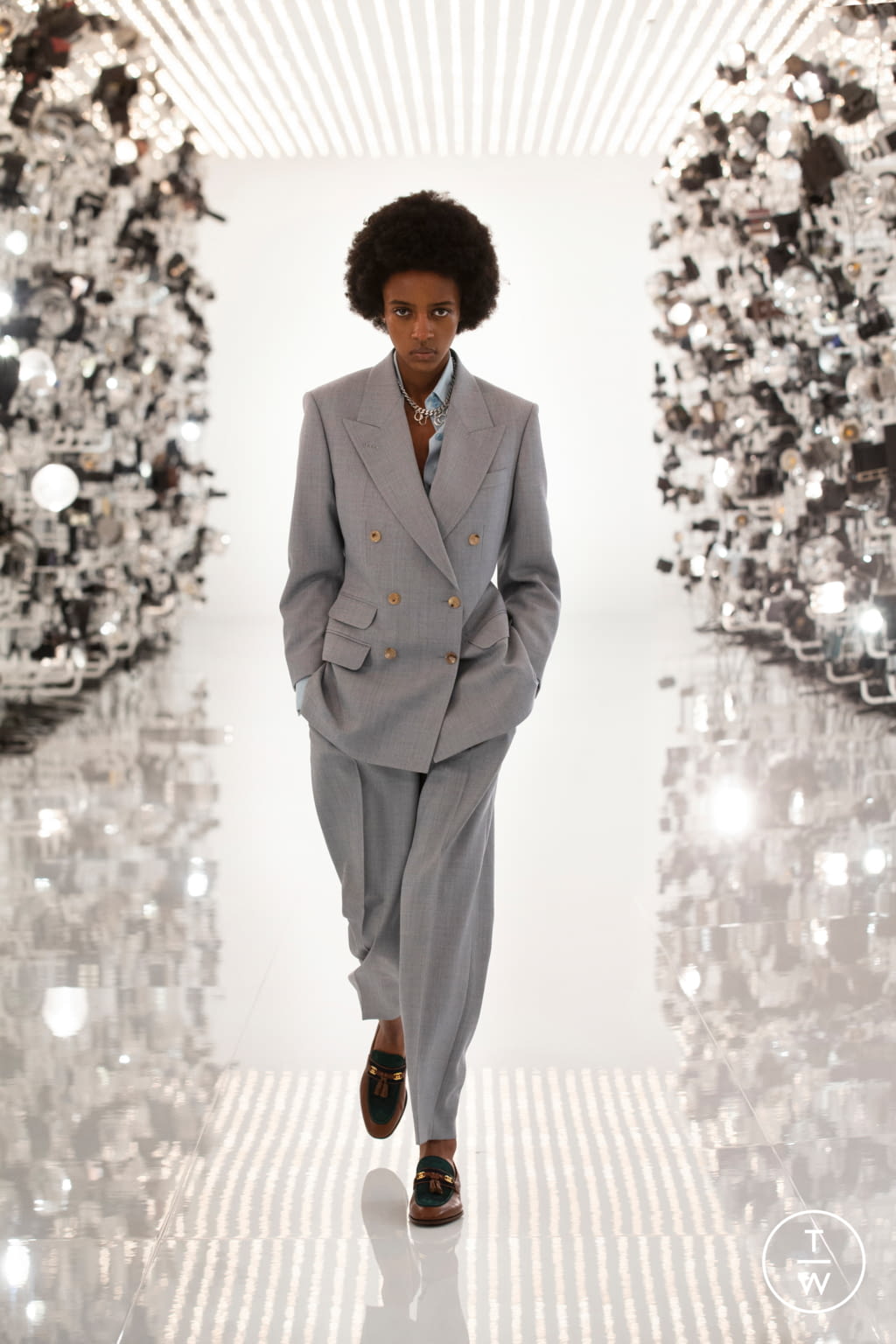 Fashion Week Milan Fall/Winter 2021 look 4 de la collection Gucci womenswear