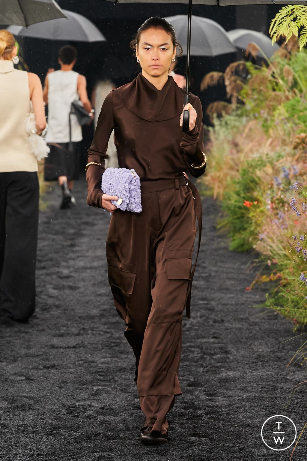 Fashion Week Milan Spring/Summer 2023 look 40 from the Jil Sander collection womenswear