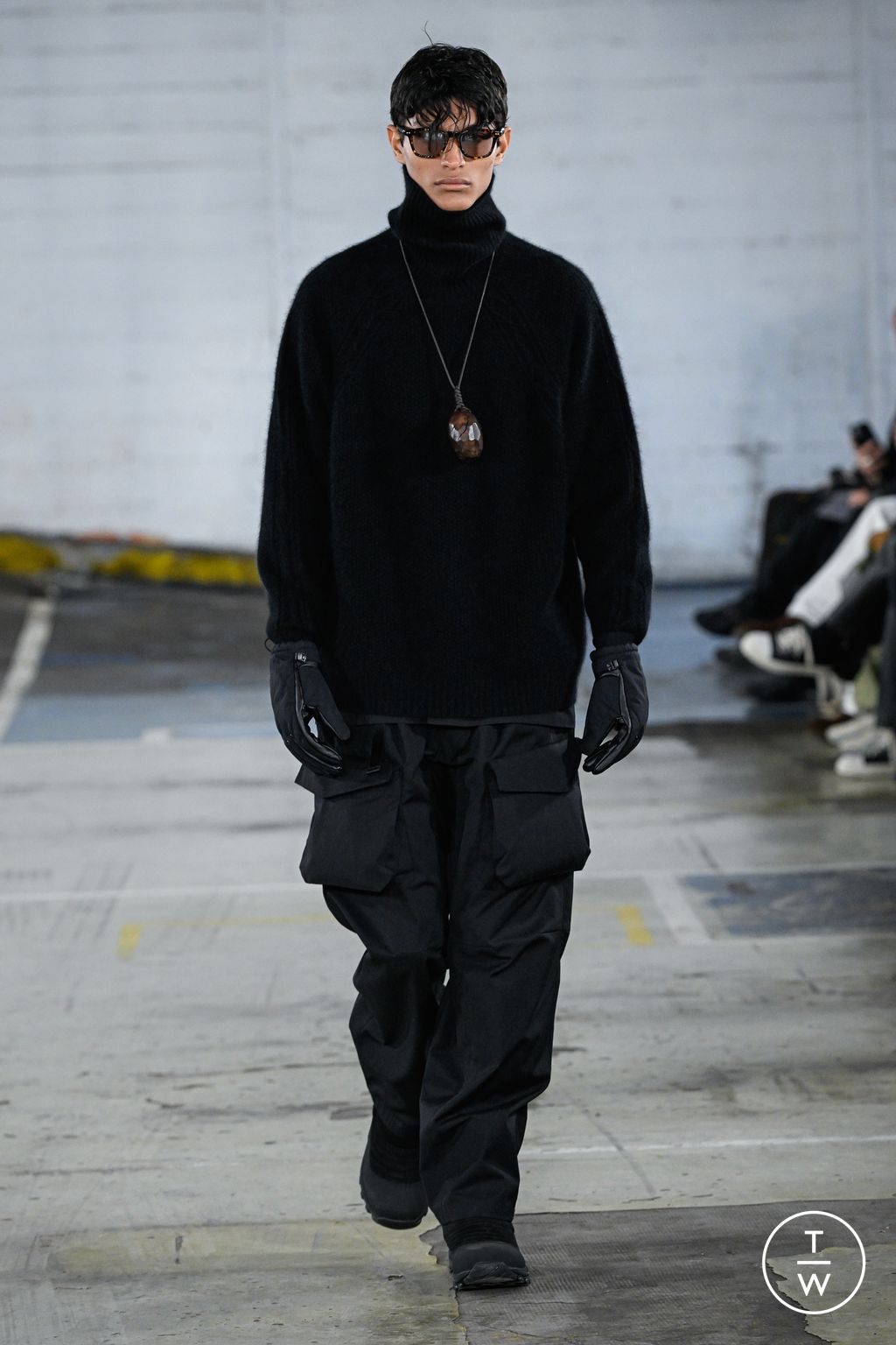 Fashion Week Paris Fall/Winter 2026 look 40 from the White Mountaineering collection menswear