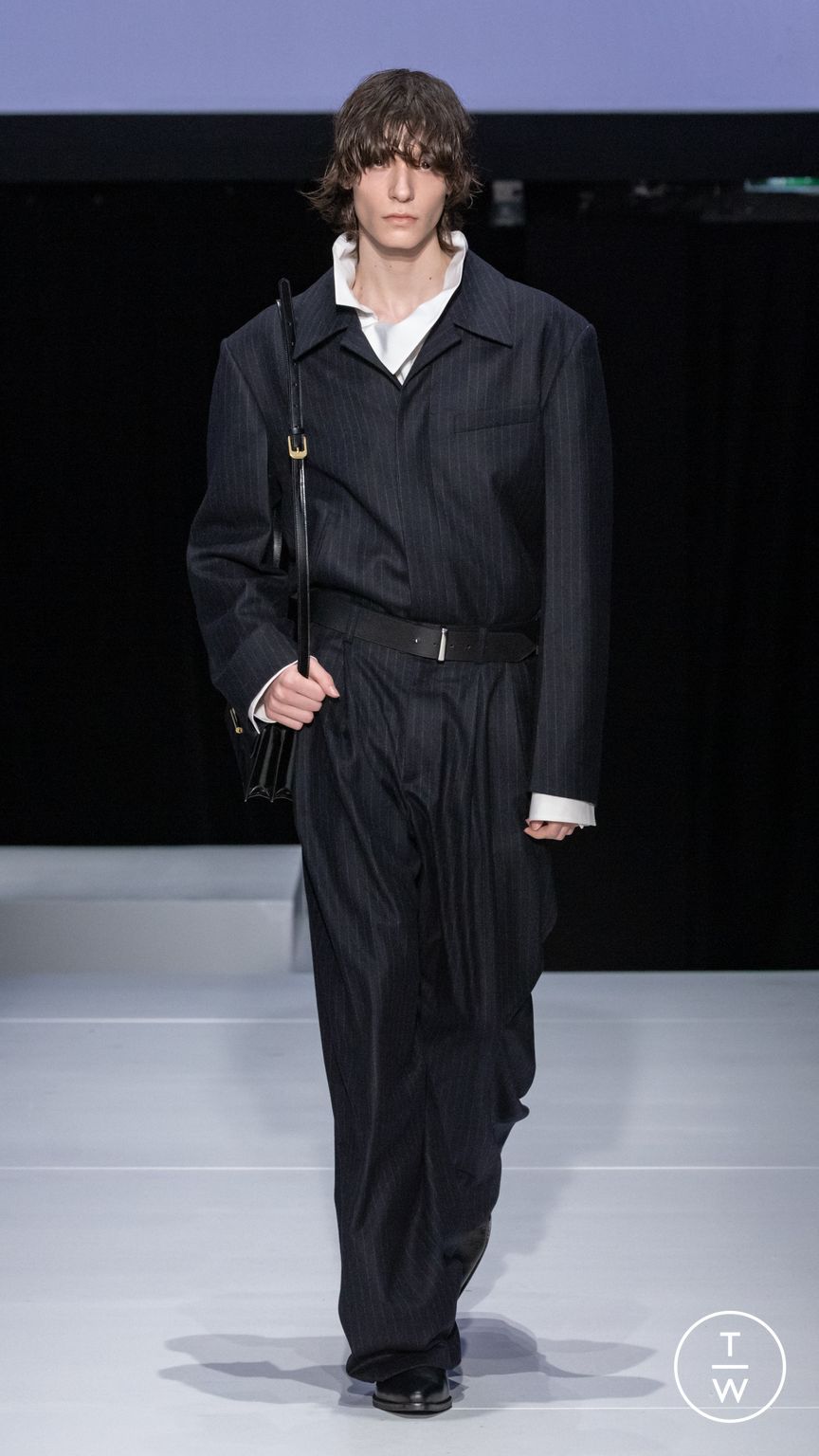 Fashion Week Paris Fall/Winter 2024 look 40 from the System Studios collection menswear