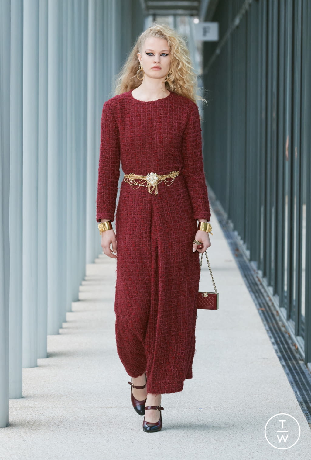 Fashion Week Paris Pre-Fall 2022 look 41 from the Chanel collection womenswear